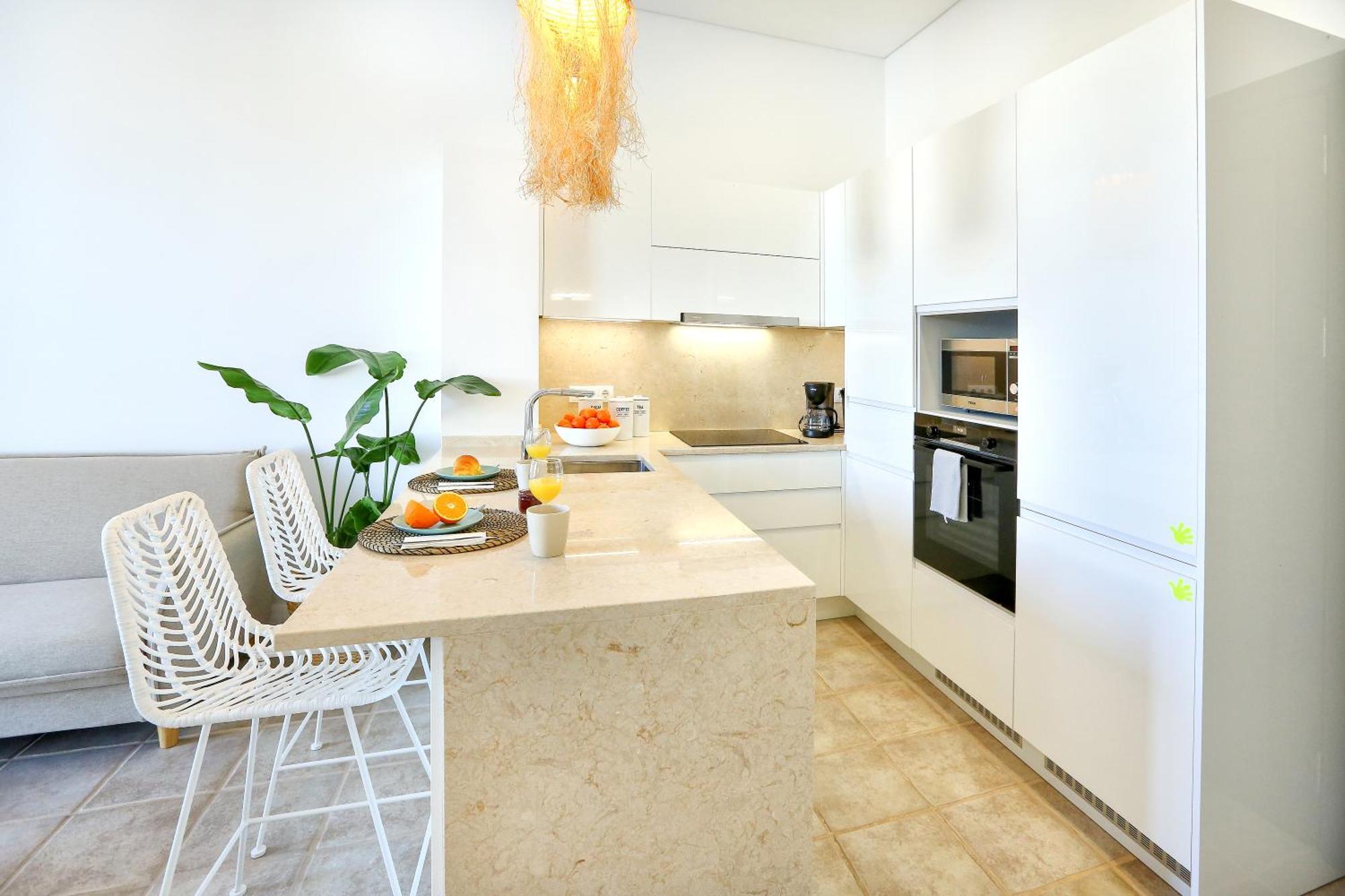 Hot Breeze Apartment 法鲁区 外观 照片